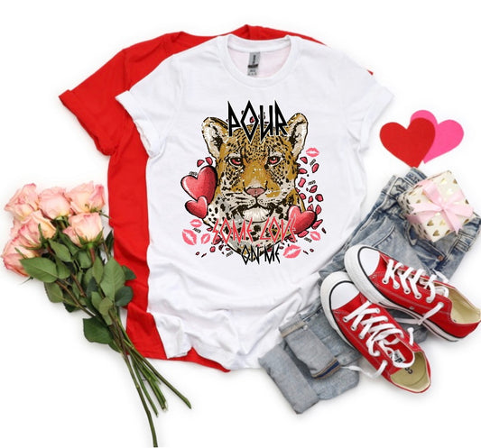 Pour some love on me Valentine shirt