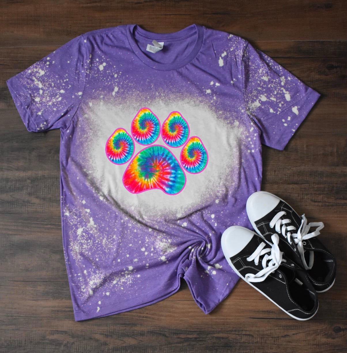 Bleached tee with tie dye Paw