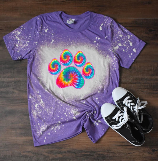 Bleached tee with tie dye Paw